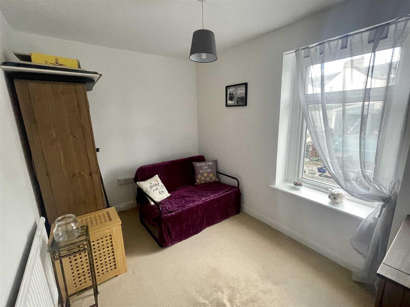 Kingsland Crescent, Barry Knights Estate Agents